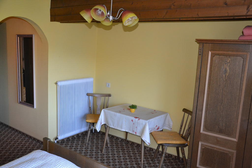 Bauernhof Bachrain Villa Таксенбах Стая снимка
